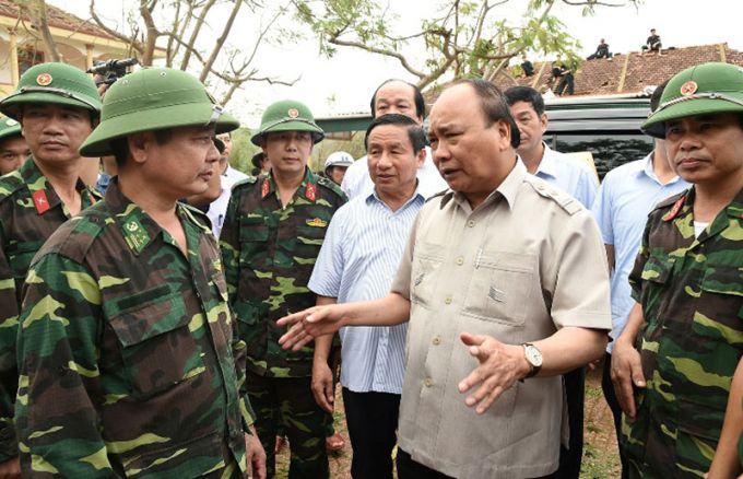 Thủ tướng đến Hà Tĩnh Trực tiếp chỉ đạo công tác khắc phục hậu quả do bão số 10 gây ra