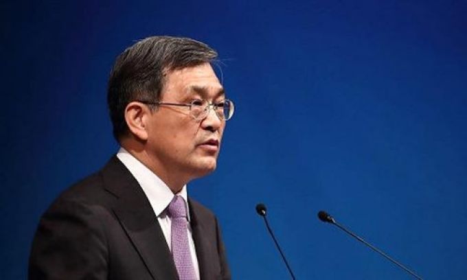 CEO Samsung Electronics bất ngờ từ chức