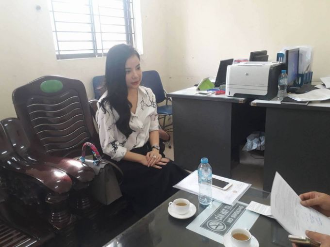 Đại diện C&ocirc;ng ty TS tại buổi l&agrave;m việc với Đội QLTT số 6 (Chi cục Quản l&yacute; thị trường H&agrave; Nội).