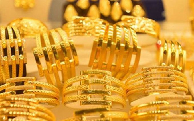Giá vàng hôm nay 2911 Dồn dập tin xấu, giá vàng lại biến động