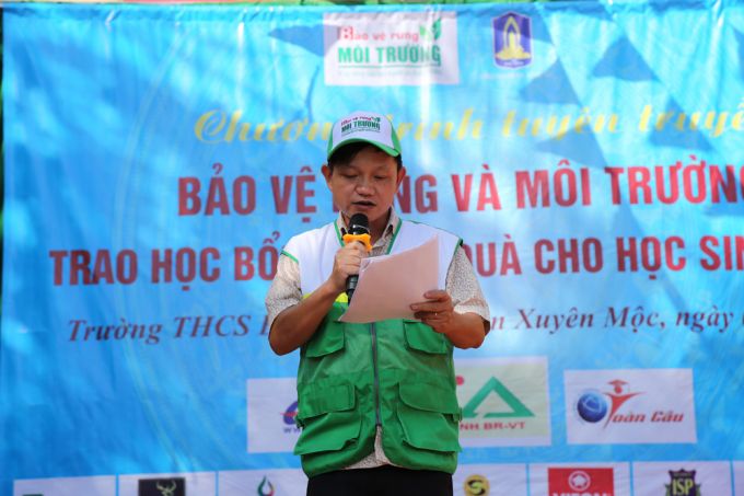 &Ocirc;ng Nguyễn Anh Tuấn, Trưởng VPTT Ph&iacute;a Nam Tạp ch&iacute; điện tử Bảo vệ Rừng v&agrave; M&ocirc;i trường ph&aacute;t biểu khai mạc chương tr&igrave;nh.