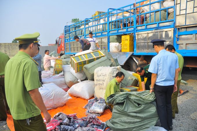 Bắt giữ lô hàng nhập lậu ‘khủng’ tại Bình Dương