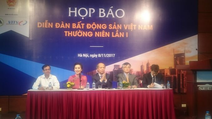 Họp b&aacute;o Diễn đ&agrave;n bất động sản Việt Nam
