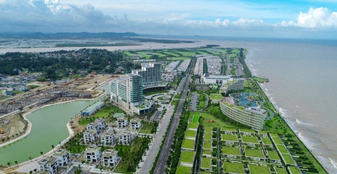 FLC Dường như ngã rẽ nào cũng trượt ray