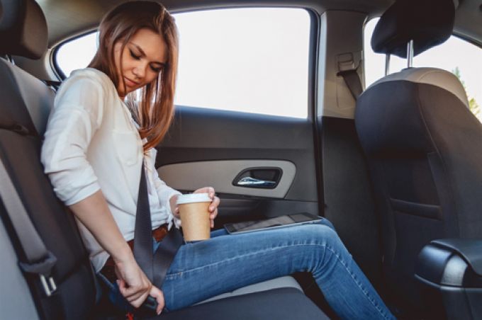 Từ 112018, xử phạt người ngồi ghế sau ôtô không thắt dây an toàn